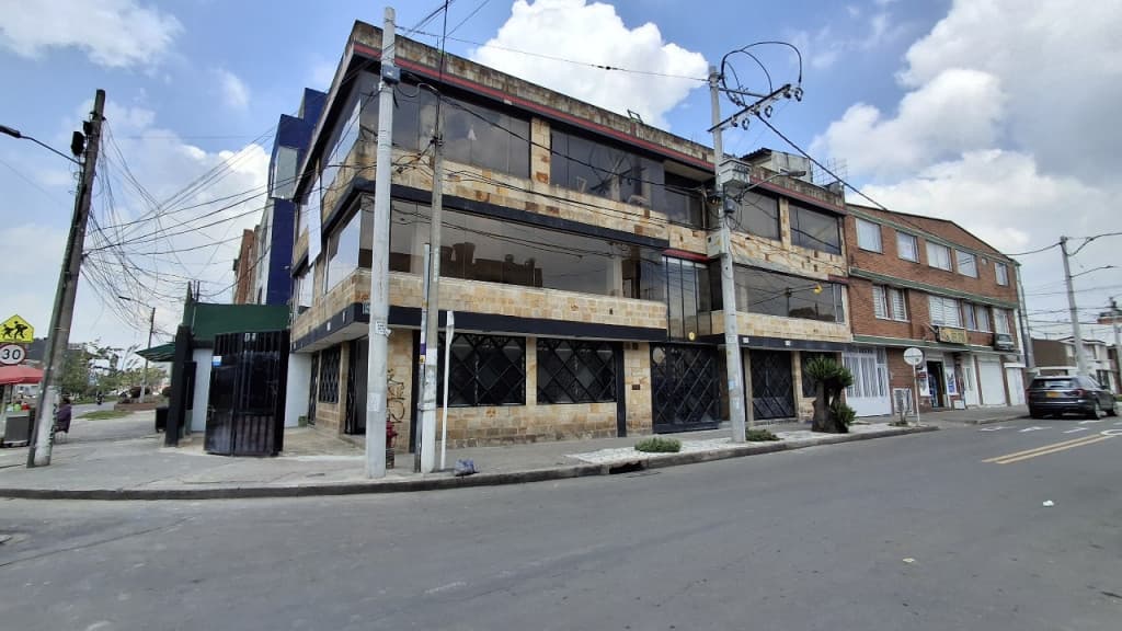Edificio en Ciudad Montes, Bogotá